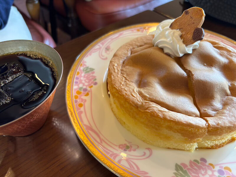 chiffon cake at cafe Rindo is a must